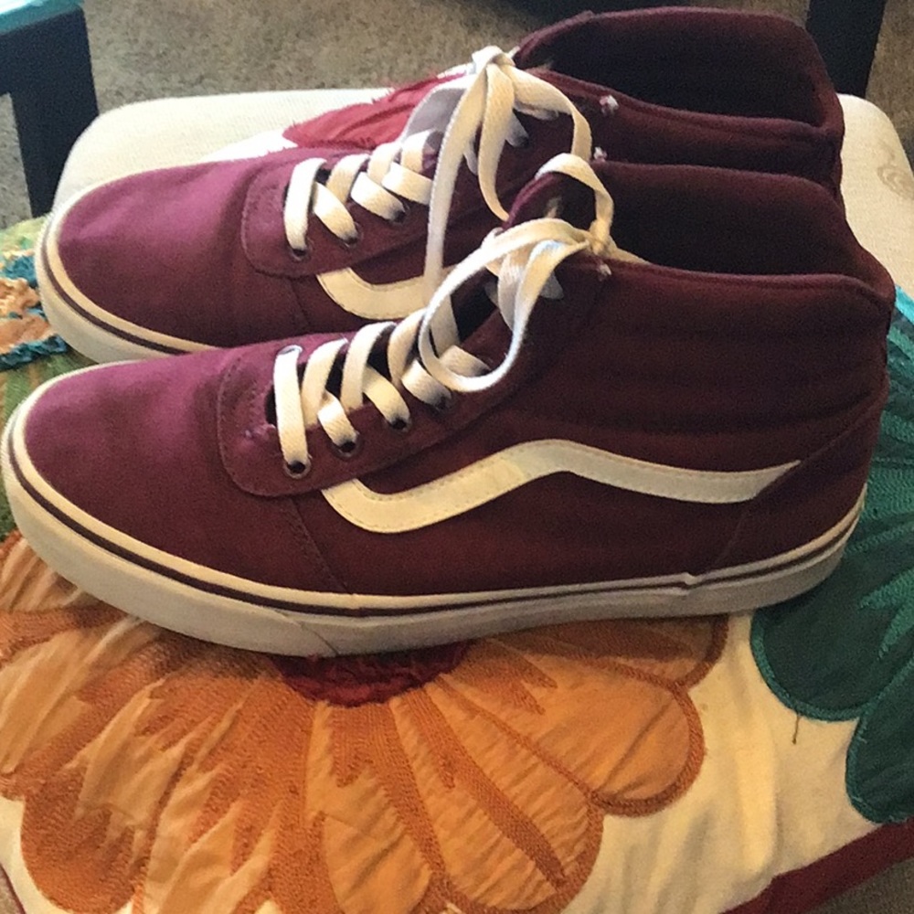 Women’s Burgundy Vans Hi-top EUC